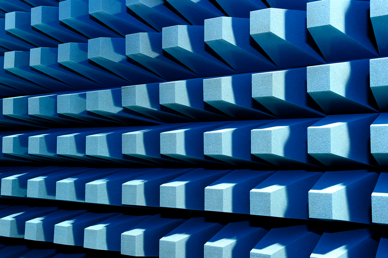 Wewnętrzne testy EMC w TYRI