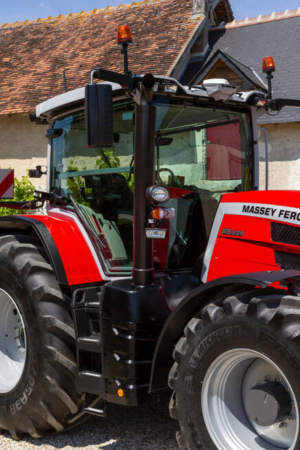 ACX3552510 lampa robocza LED ze światłem symetrycznym do Massey Ferguson (long range).